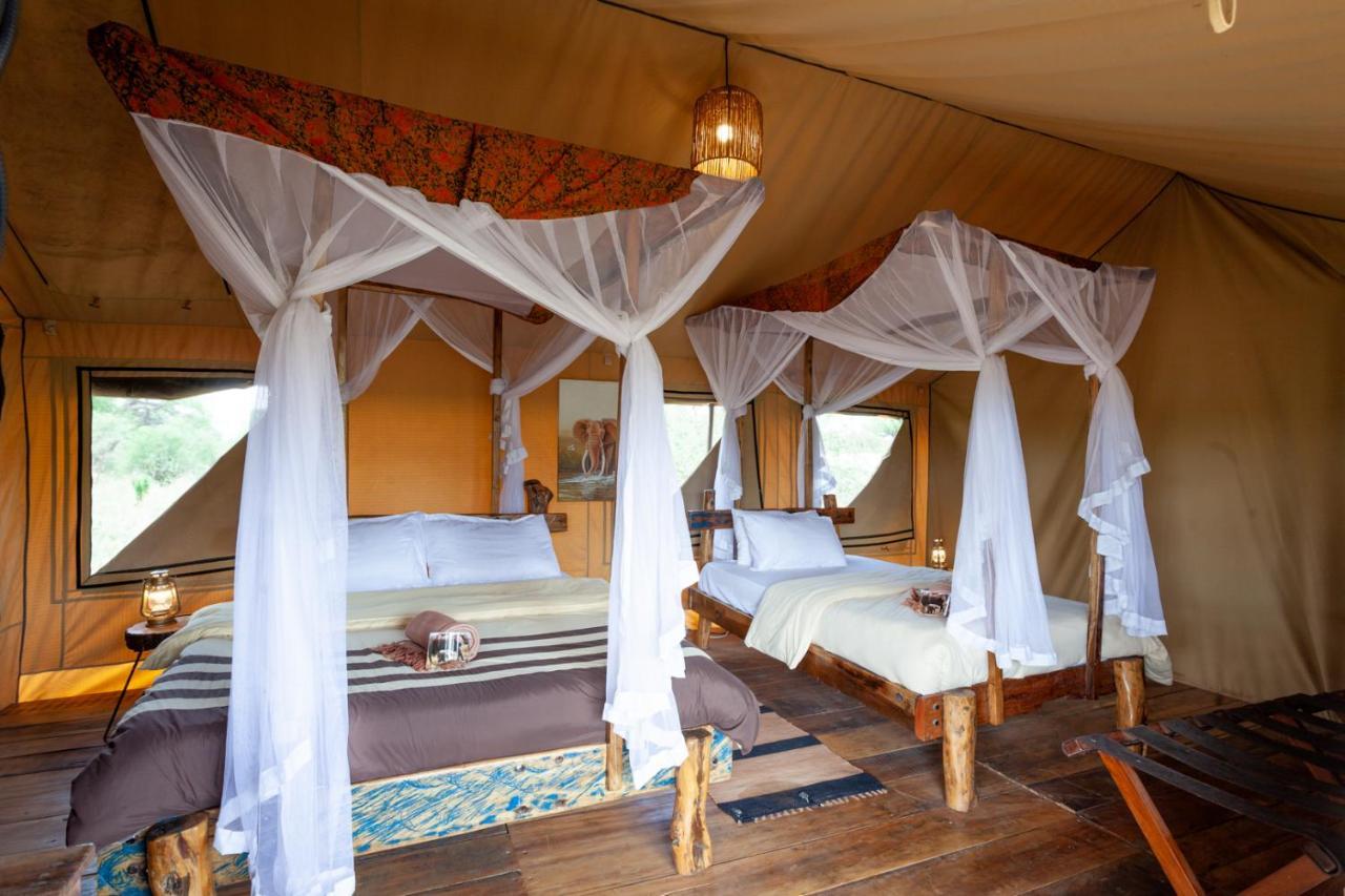 Baobab Tented Camp Kwa Kuchinia Exterior photo
